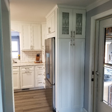 Traditional, white recessed panel kitchen