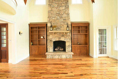 Inspiration for a timeless family room remodel in Charleston