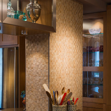 Puck LED Under Cabinet by Edge Lighting