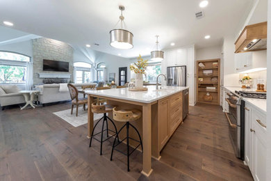 Kitchen photo in Dallas