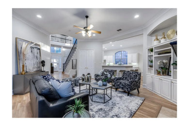 Living room photo in Dallas