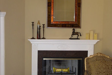 Example of a classic living room design in San Francisco