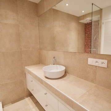 Salle de bain contemporaine