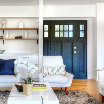 Distinctively Modern in Woodland Hills