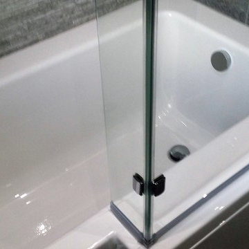 Chinn Bathroom