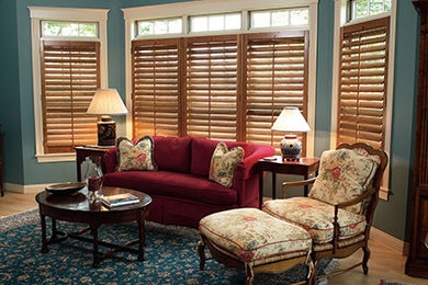 Inspiration for a timeless living room remodel in Boston