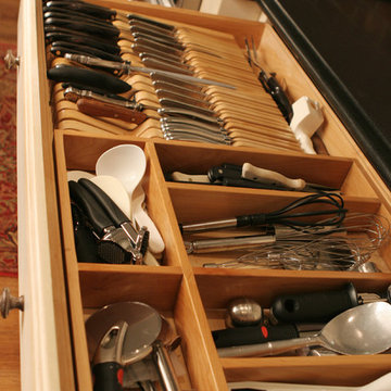 Country French Kitchen- Via Perdiz
