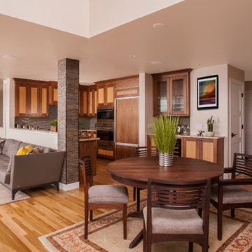 (Remodel - Custom) Waterfront Views Maximized