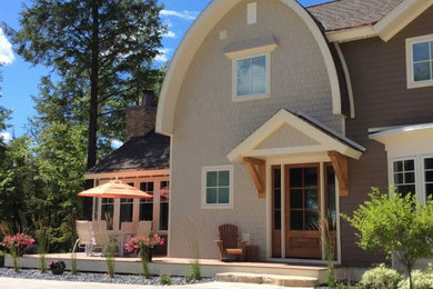 Example of an exterior home design in Grand Rapids