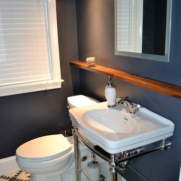 Medford Powder room