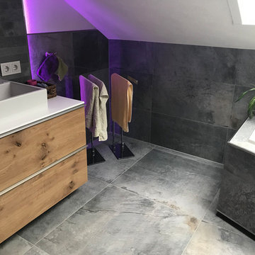 Badezimmer im Dachgeschoß