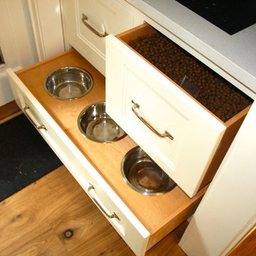 Tiffani Amber Theissen's Traditional Kitchen