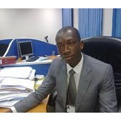Solomon Olembeさんの写真