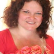 Christine Boles's photo