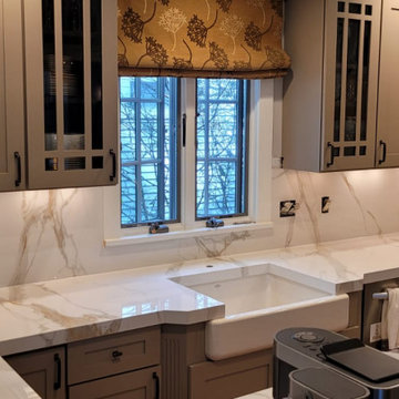 Kitchen Countertops & Full Height Backsplash