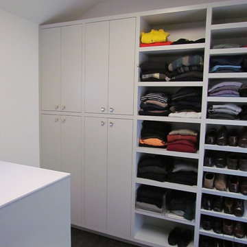 Atlanta Closet Walk-in Closet 106