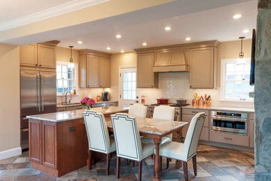 Example of a trendy kitchen design in DC Metro