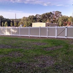 Egg Harbor Township, NJ - Vinyl/Wood Fence - Home Fencing And Gates