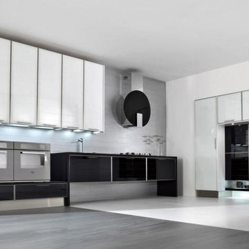 Modern Italian Custom Made Kitchens by LUBE