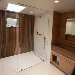 SHOWER DOORS - Shower Doors