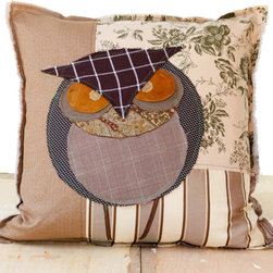 Great Horned Owl - Canadian Owls Collection - Decorative Pillows