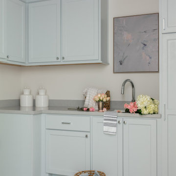 Custom Design | Build: Lake Kent Transitional