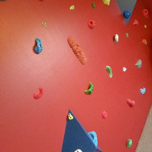 エドモントンの中サイズのエクレクティックスタイルのおしゃれなホームジムの写真