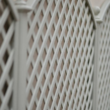 Diagonal Trellis - Making Boring Walls Blossom