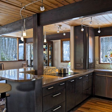 Contemporary Rustic Kitchen Remodel | Granite Peninsula &Warm Lodge-Style Design
