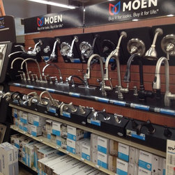 Store Photos - Kitchen Faucets