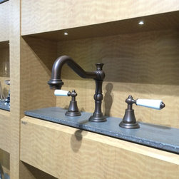 Tomball Showroom - Bathroom Faucets And Showerheads