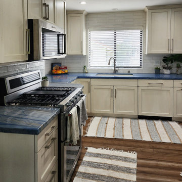 White Kitchens - Several Examples