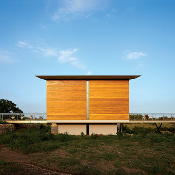 A Glass House in the Hill Country