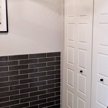 Powder room and laundry  in Dollard-des-Ormeaux