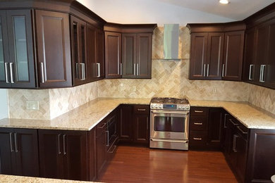 Elegant kitchen photo in Cincinnati
