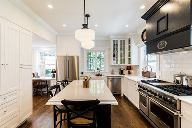 Kitchen - kitchen idea in Denver