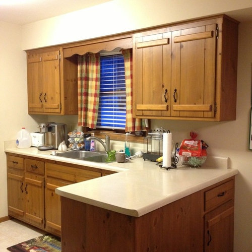 Ugly kitchen cabinet makeover