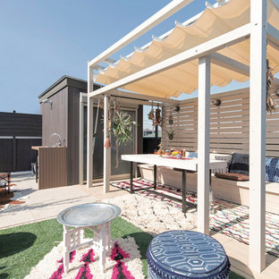 東京23区のエクレクティックスタイルのおしゃれなテラス・中庭 (パーゴラ) の写真