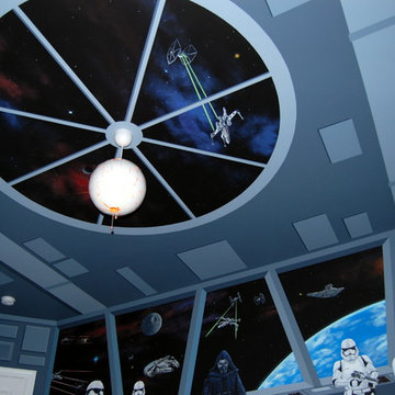 Star Wars: The Force Awakens Murals in a bedroom by Tom Taylor of Mural Art LLC