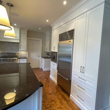 Oakville Lakeside Traditional Kitchen Makeover