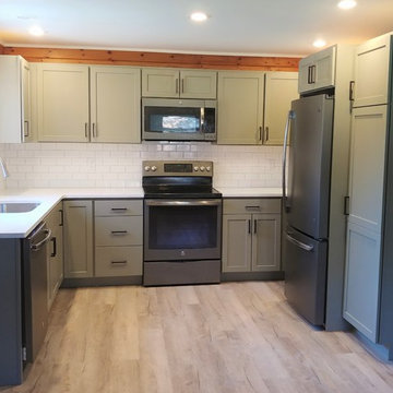 Overall view of kitchen