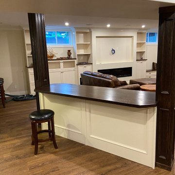 Maple Home Bar - Modern Meets Rustic