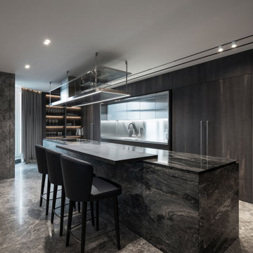 Triumph: eclectic style of stones & metals