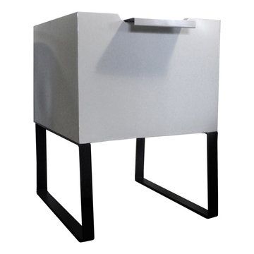EDGEWATER Rain Container by ENVIRONMENTS Studio