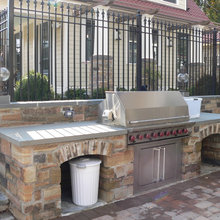 Outdoor Kitchen