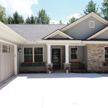 L-shaped Ranch with Warm Craftsman Style