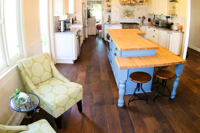 Inspiration for a shabby-chic style home design remodel in San Diego