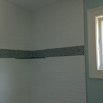 White Wave Tile with Border