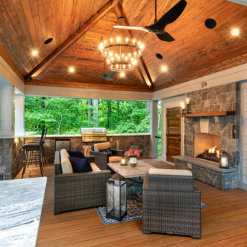 Treetop Oasis