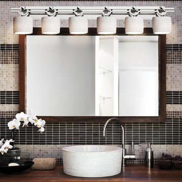 Limoges Argyle Bath Bar, Oval, Polished Chrome With Waves Shade above Bathroom M